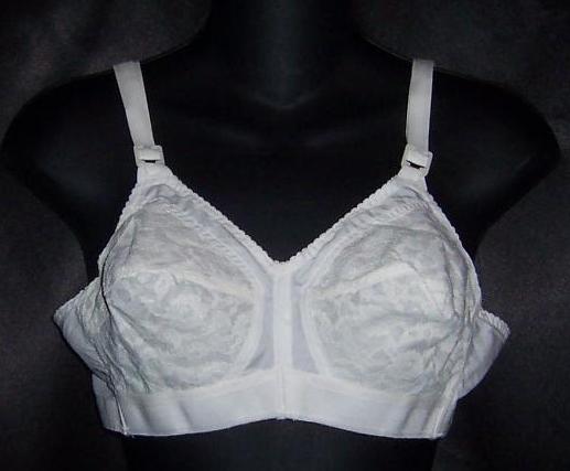 OLD STORE STOCK Vtg JCPenney Lace Cup Bra 34B