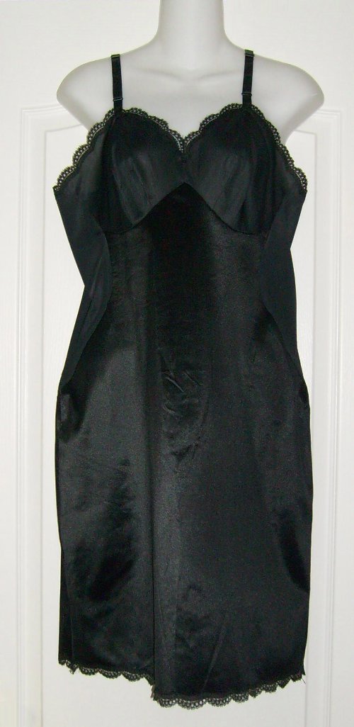 Black Taffeta Gossard Artemis Full Slip 36 B : Pink Girl Vintage Lingerie